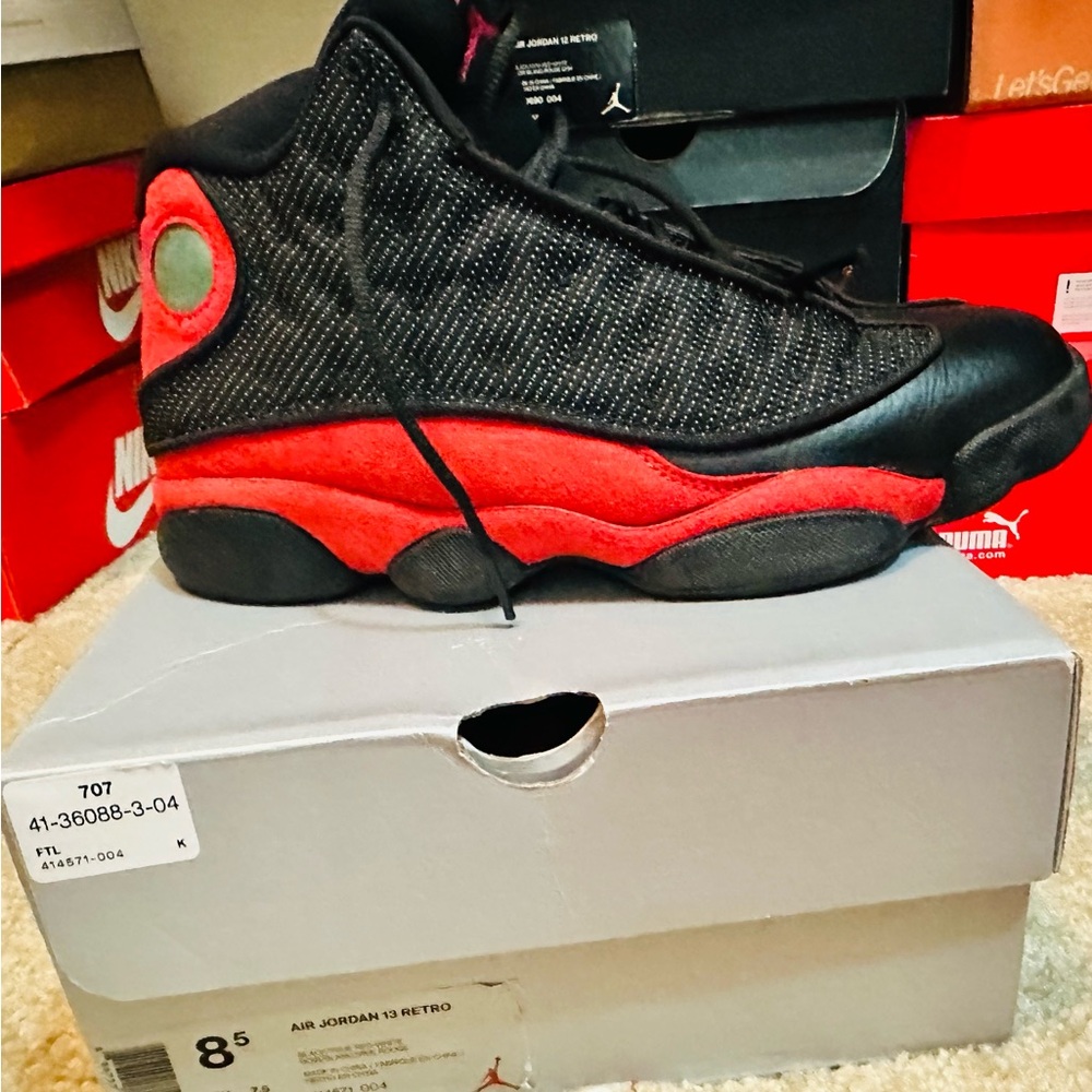 Nike AirJordan 13 Retro Men’s Size 8.5 36088-3-04Red Black Slightly used no odor